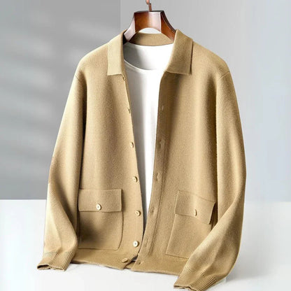 Der klassische Merino-Cardigan